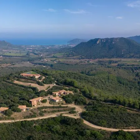 Casa di campagna Is Bisus Castiadas