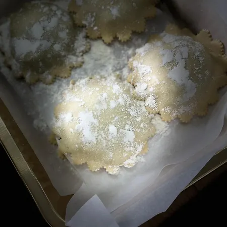 Is Bisus * Castiadas