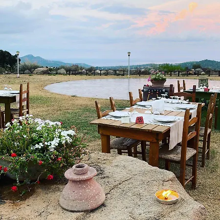 Country house Is Bisus Castiadas