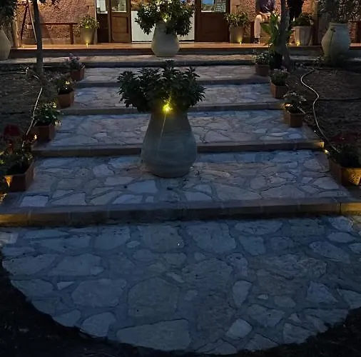 Is Bisus Hétvégi ház