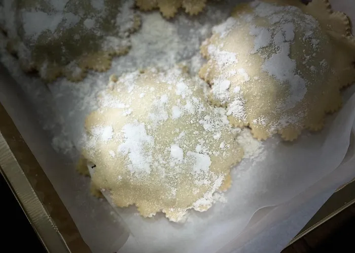 Is Bisus * Castiadas