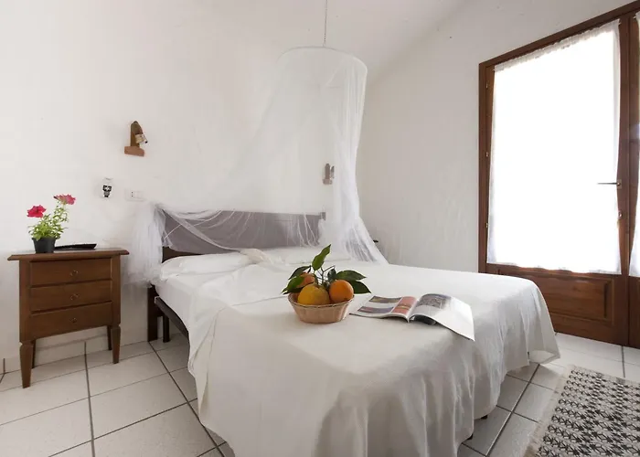 Is Bisus Hétvégi ház Castiadas