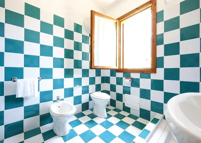 Is Bisus Hétvégi ház