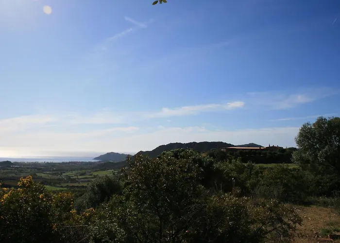 Is Bisus Hétvégi ház Castiadas